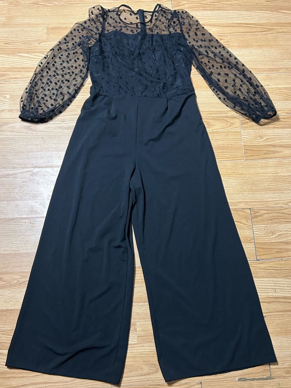 Women’s u.s. XXL Black One piece, long sheer lace sleeves, wide leg Jumpsuit